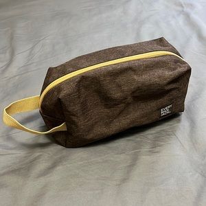 Every Man Jack Toiletry Bag in brown
